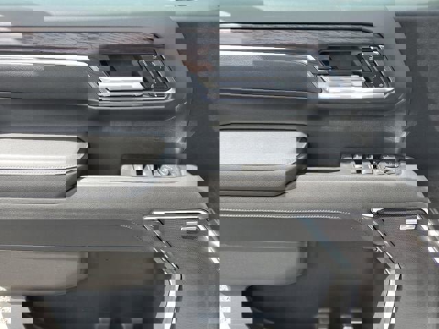 New 2026 GMC Sierra 1500 SLT w/ SLT Premium Package RWD image 18