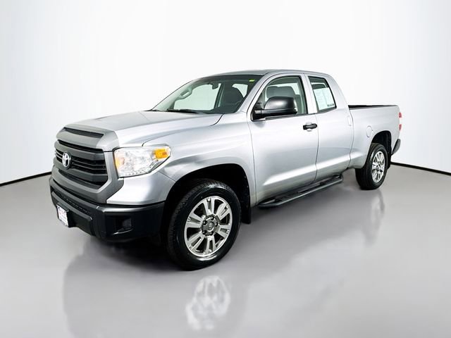 Used 2015 Toyota Tundra SR AWD/4WD image 2