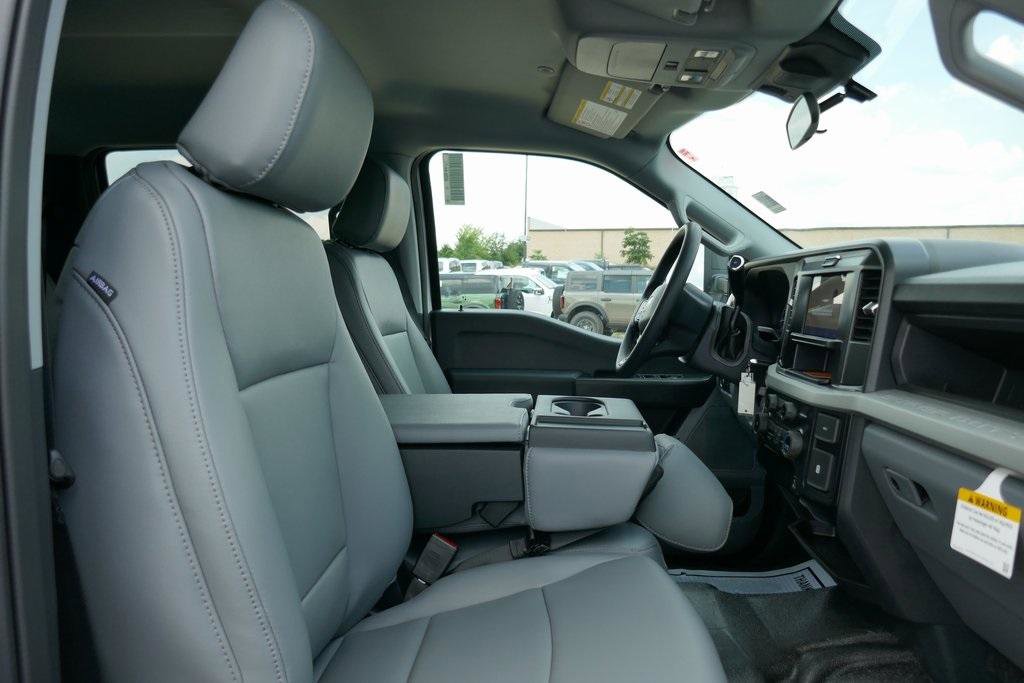 New 2025 Ford F250 XL w/ XL Off-Road Package image 10