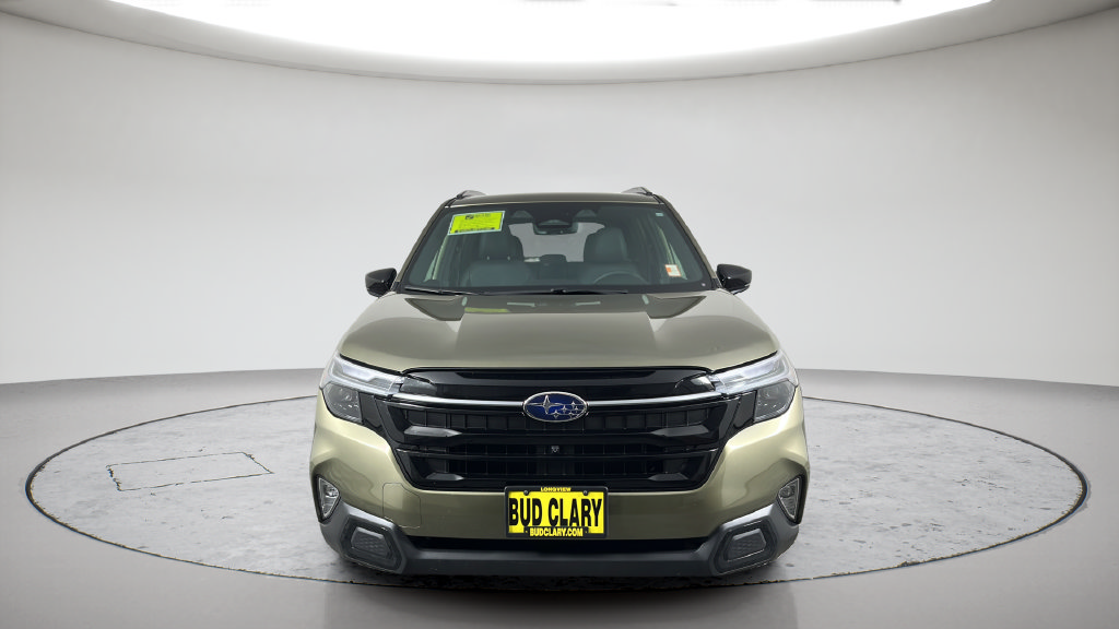 Used 2026 Subaru Forester Touring AWD/4WD image 3