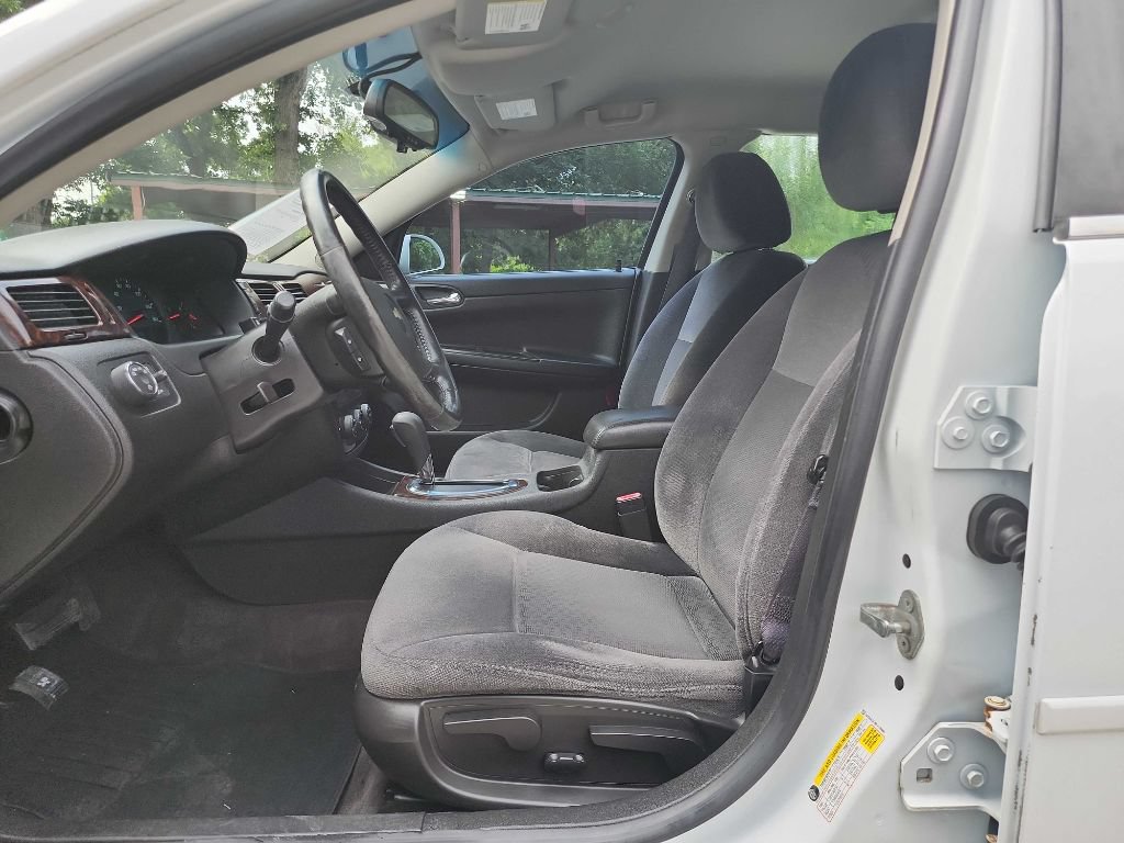 Used 2014 Chevrolet Impala Limited LS FWD image 11