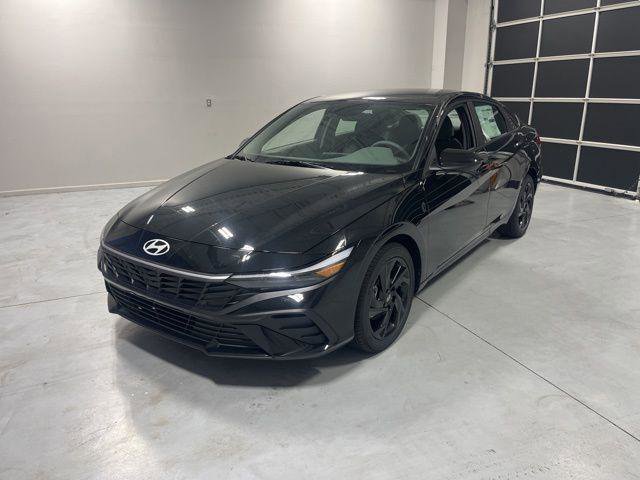 New 2026 Hyundai Elantra Sport image 3