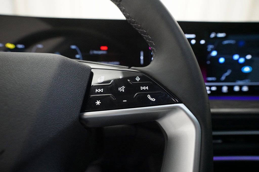 Used 2025 Audi Q5 Premium Plus w/ Premium Plus image 19