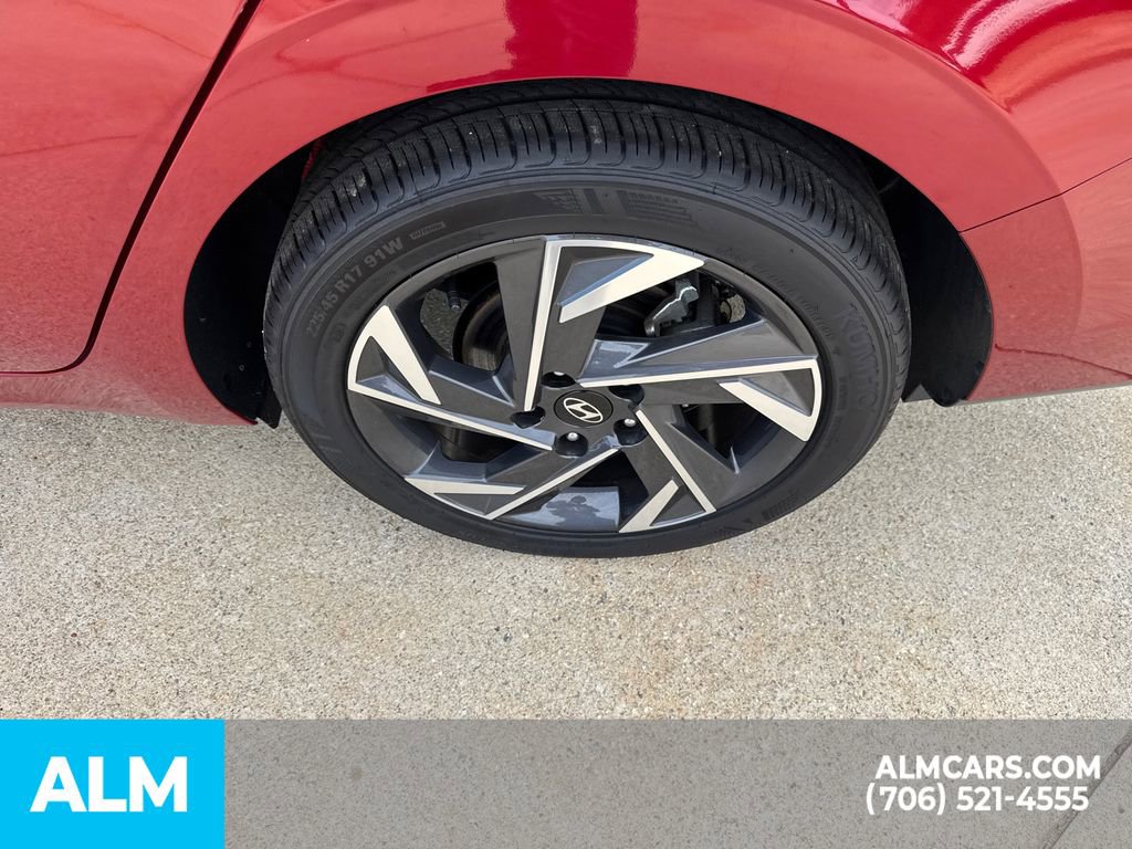 Used 2025 Hyundai Elantra SEL FWD image 22