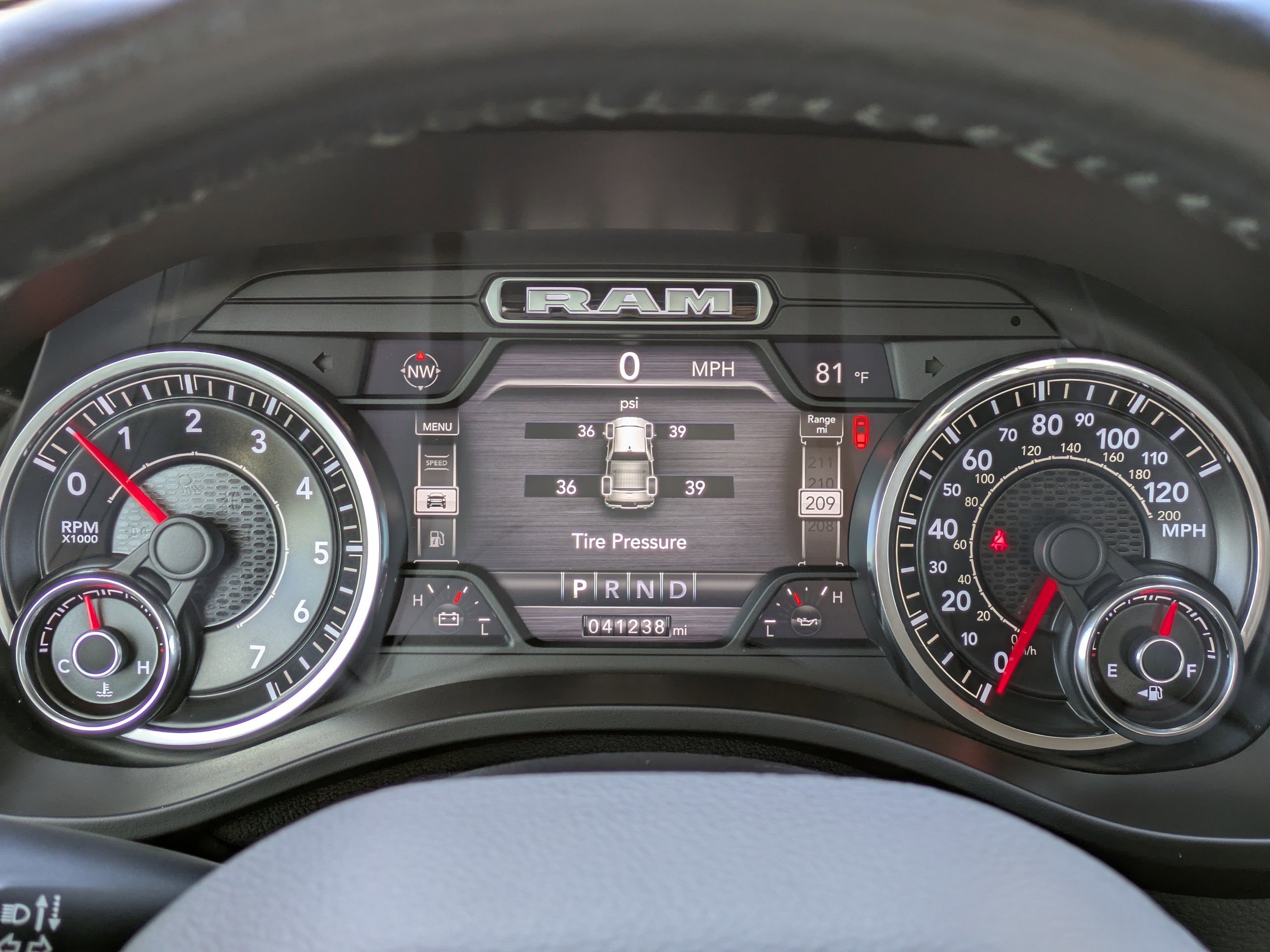 Used 2019 RAM 1500 Laramie image 22