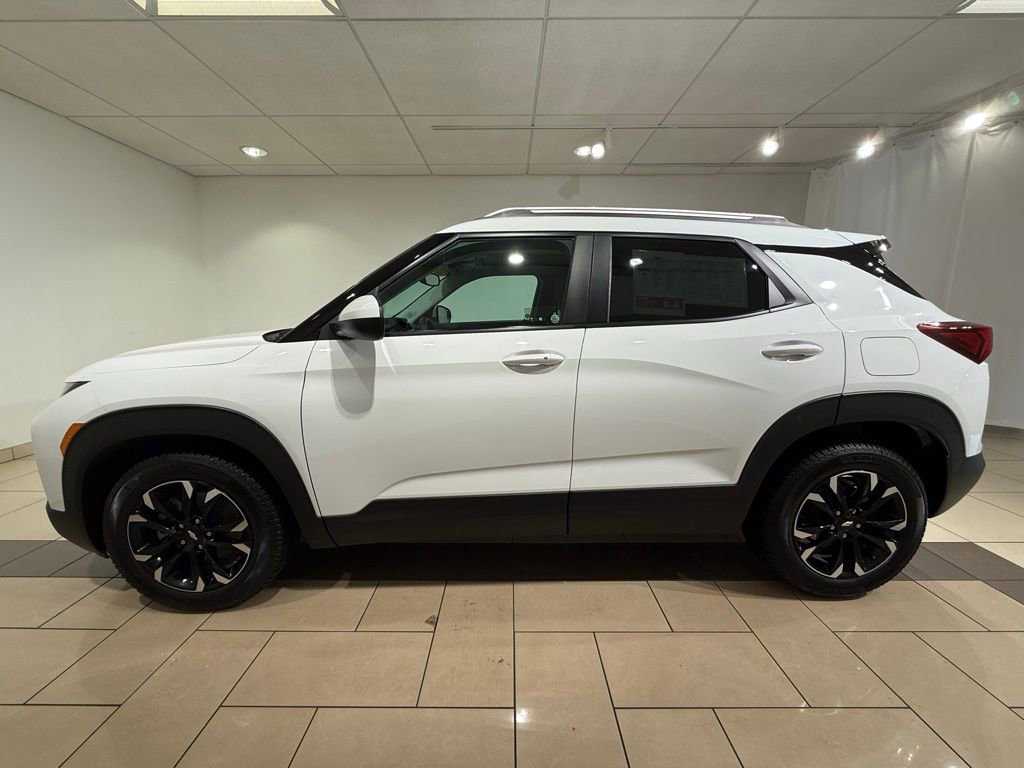 Used 2022 Chevrolet TrailBlazer LT w/ Convenience Package image 2