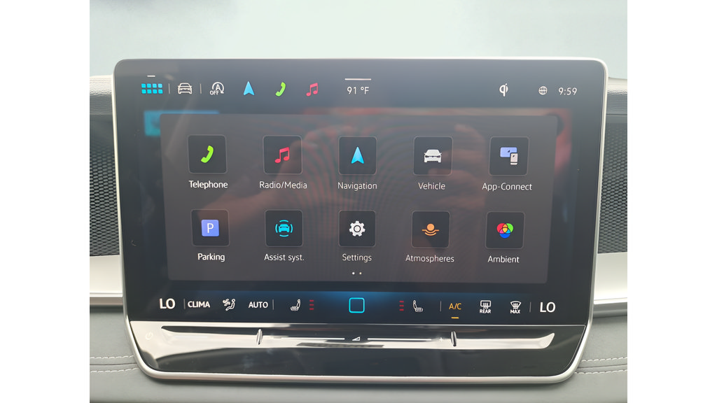 New 2025 Volkswagen Tiguan SE FWD image 16