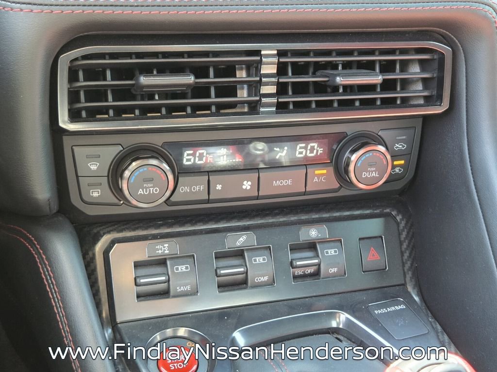 Used 2018 Nissan GT-R NISMO image 15