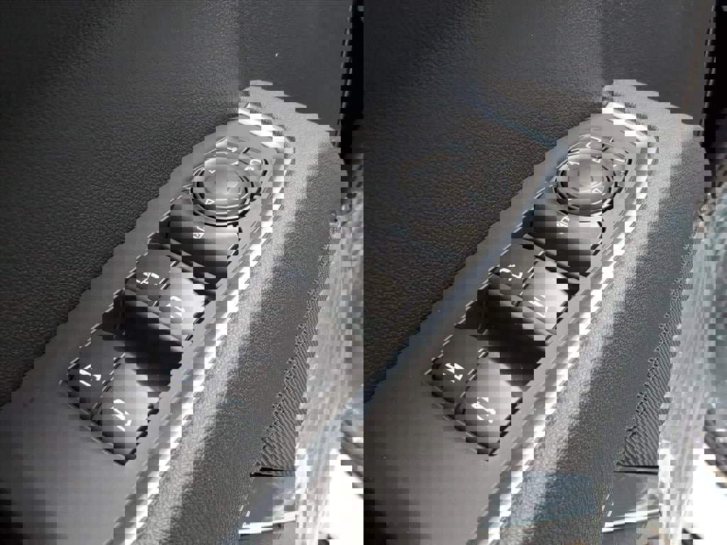 New 2026 GMC Sierra 1500 Elevation image 14