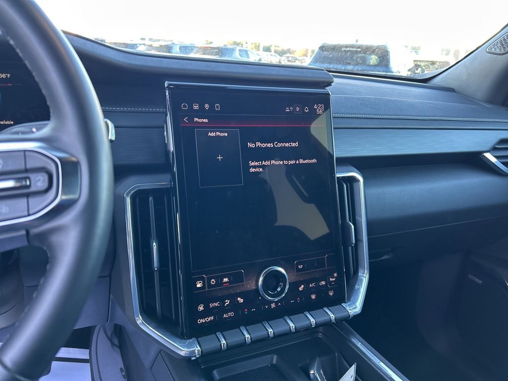 Used 2025 GMC Acadia Elevation image 23