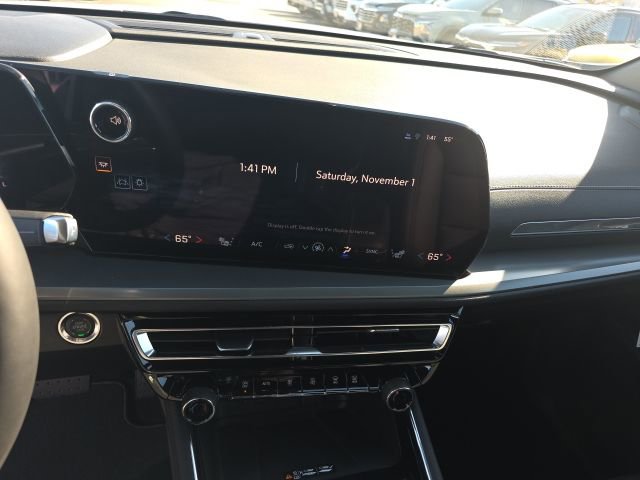 New 2026 Chevrolet Traverse LT w/ Driver Confidence Package image 18