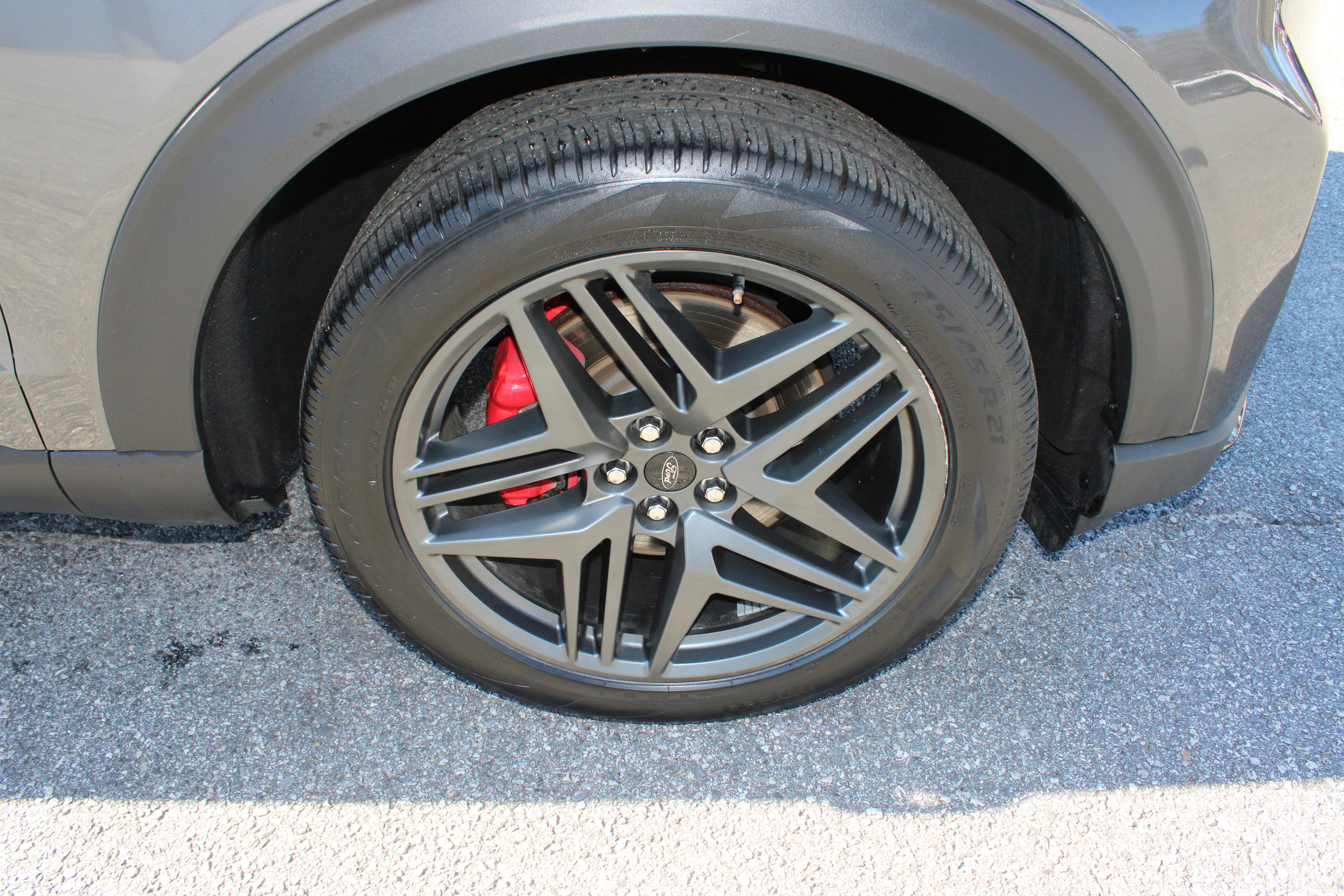 Used 2025 Ford Explorer ST-Line w/ Premium Package image 11