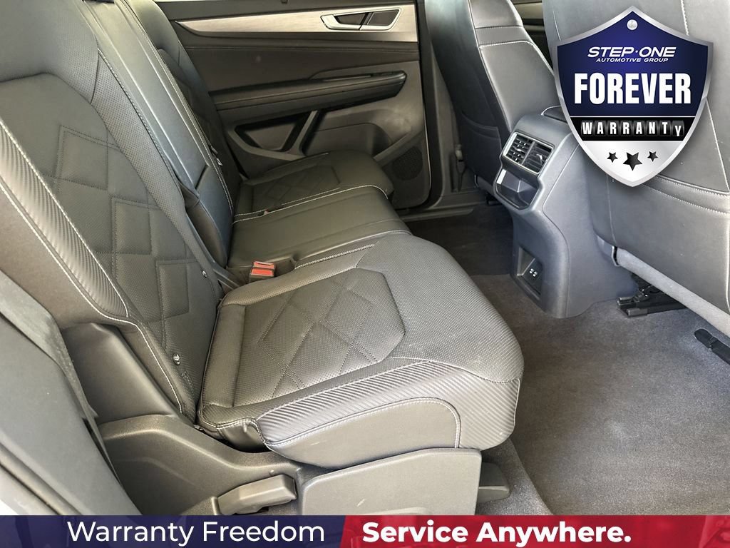 Used 2025 Volkswagen Atlas Cross Sport SE FWD image 36