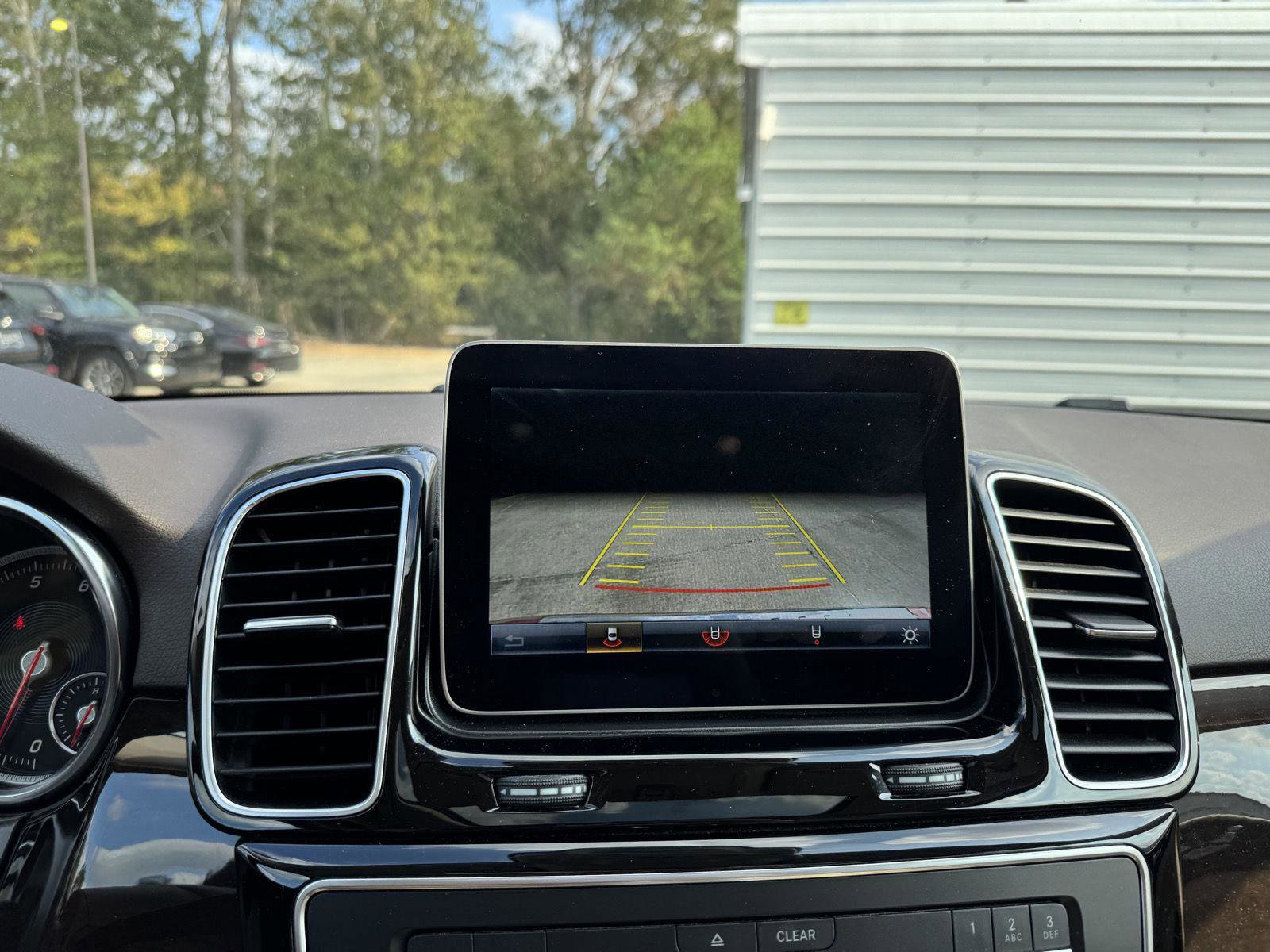 Used 2018 Mercedes-Benz GLE 350 image 10