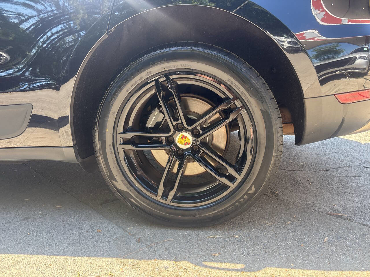 Used 2017 Porsche Macan AWD/4WD image 17