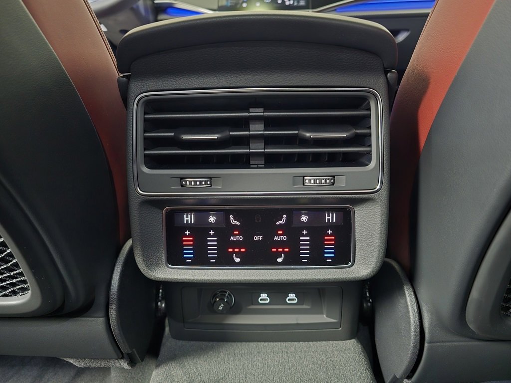 New 2026 Audi SQ8 Prestige image 25
