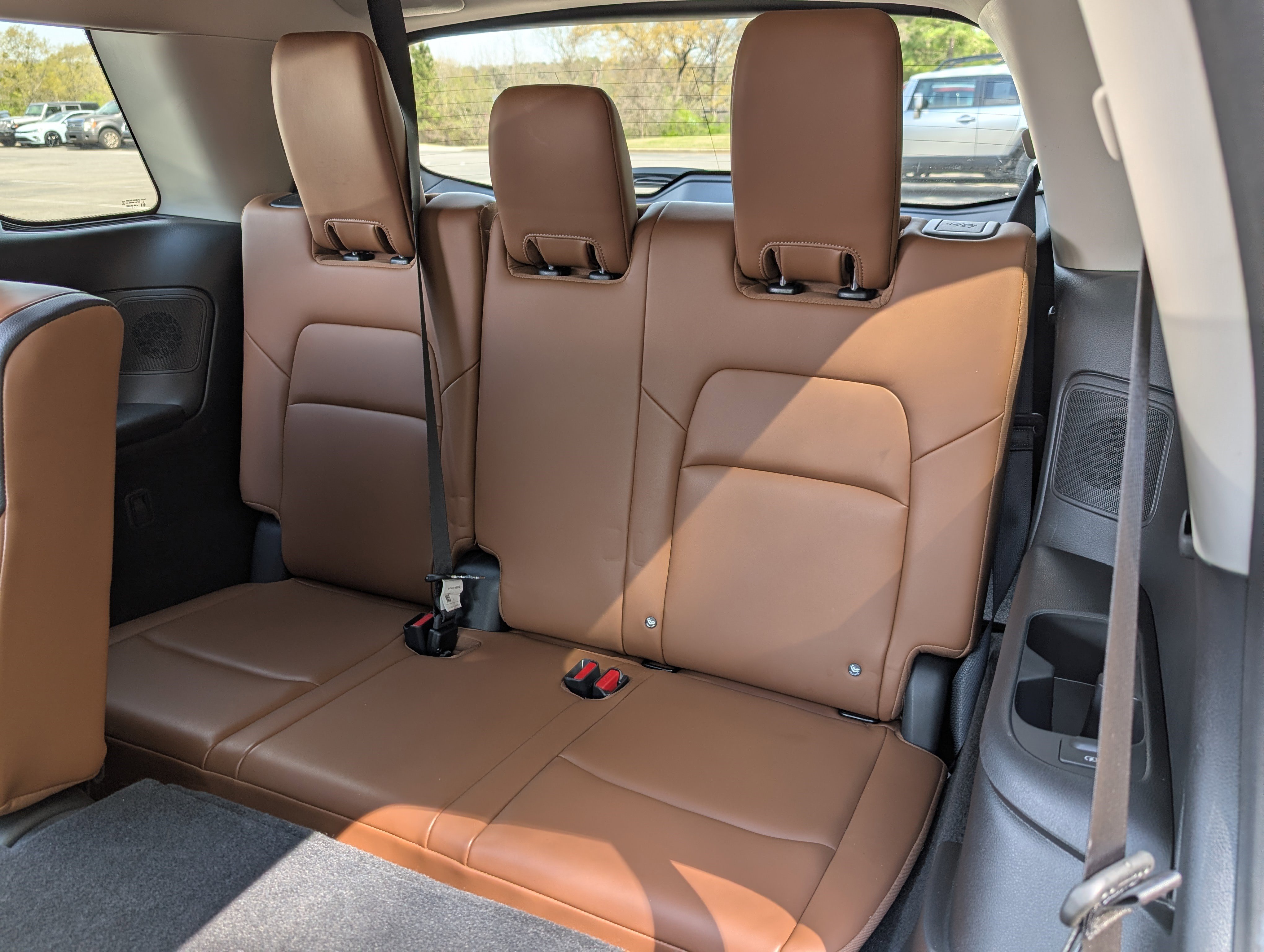 Used 2024 Nissan Pathfinder Platinum w/ Cargo Package image 19