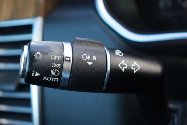 Used 2018 Land Rover Range Rover image 28