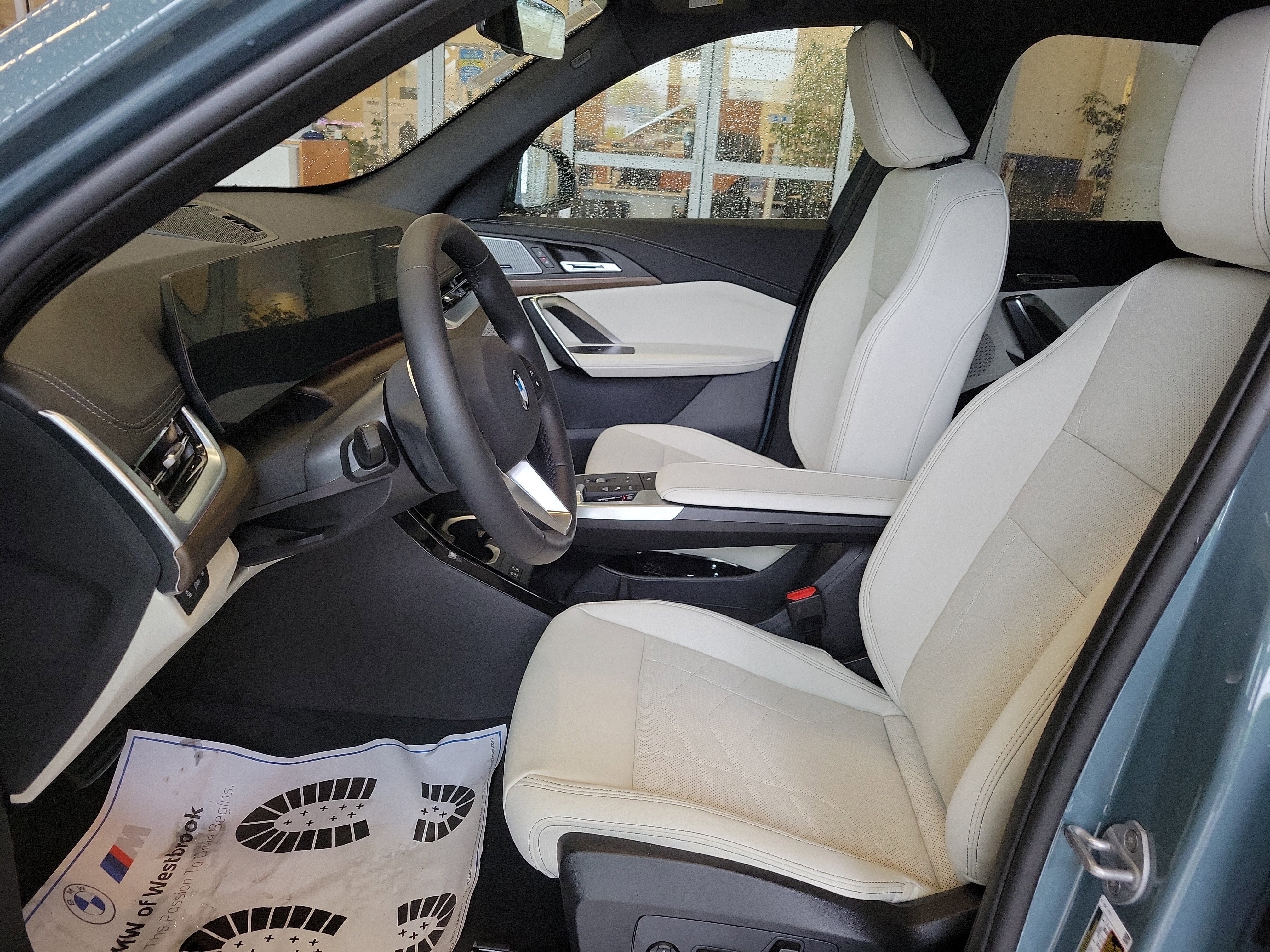 New 2026 BMW X1 xDrive28i w/ Convenience Package AWD/4WD image 4