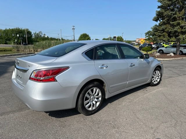 Used 2015 Nissan Altima 2.5 S w/ Power Driver Seat Package FWD image 5