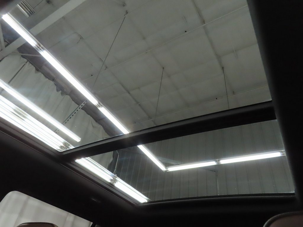 Used 2025 Chevrolet Tahoe High Country image 31