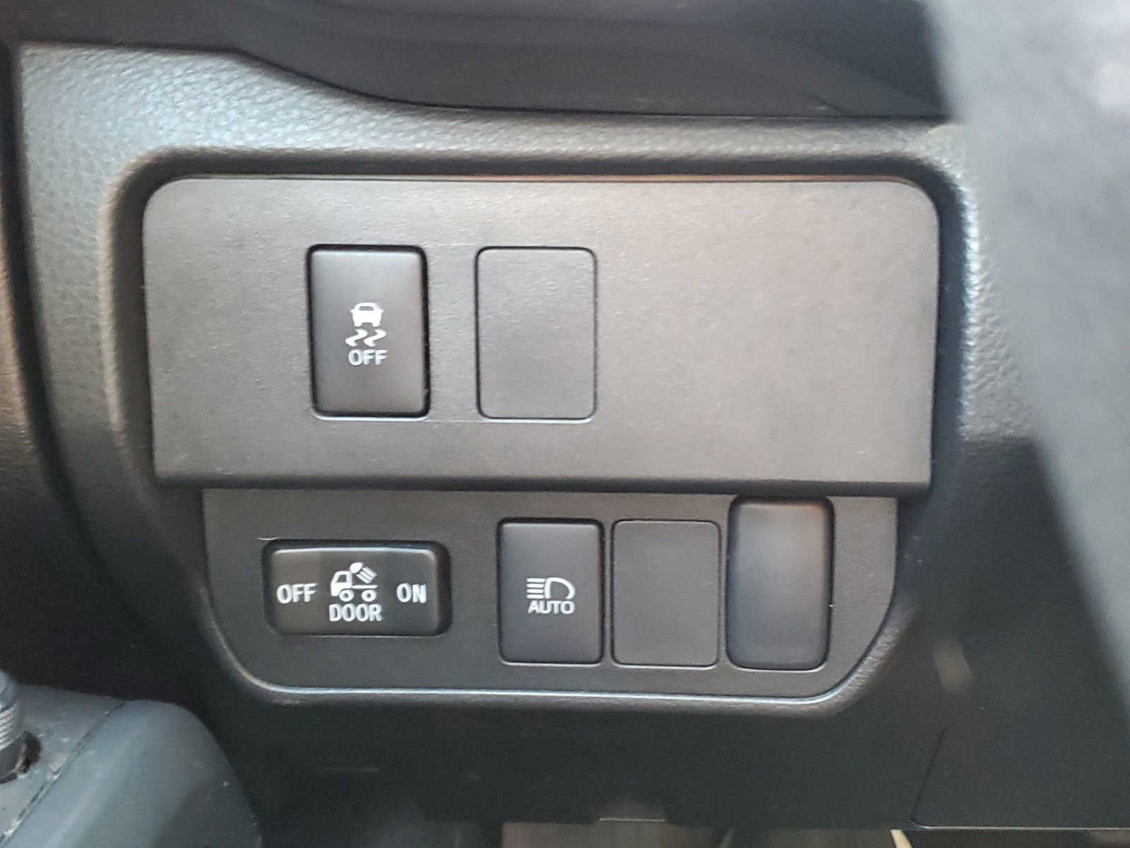 Certified 2022 Toyota Tacoma SR w/ SR Convenience Package image 29