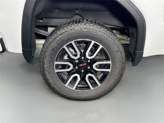 Used 2024 GMC Sierra 1500 AT4 w/ Technology Package image 39