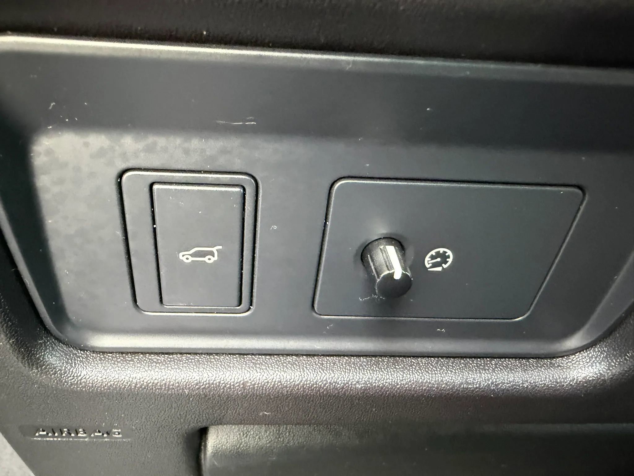 Used 2016 Land Rover Discovery Sport HSE Luxury image 53