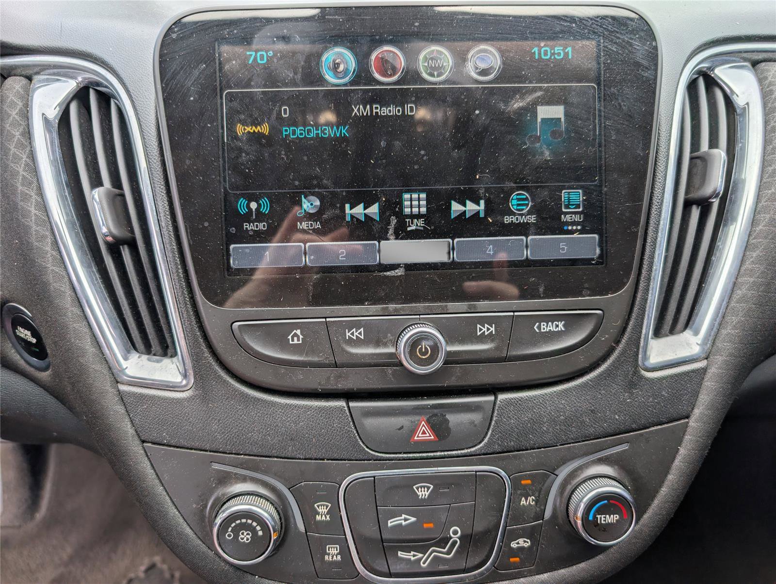 Used 2016 Chevrolet Malibu LT image 16