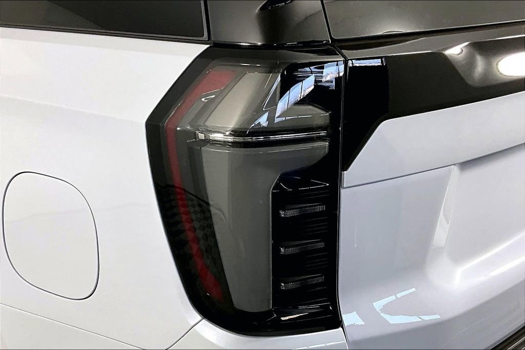 Certified 2026 Chevrolet Tahoe Premier w/ Sun And Tow Package image 22