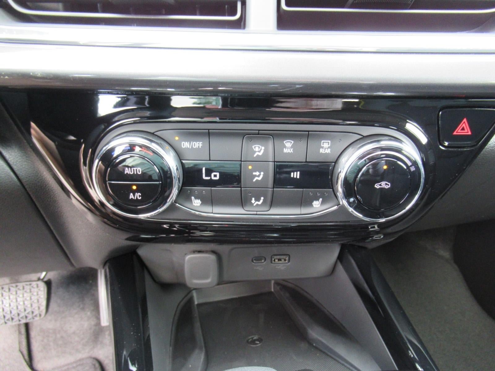 New 2026 Chevrolet Trax ACTIV w/ Sunroof Package FWD image 24