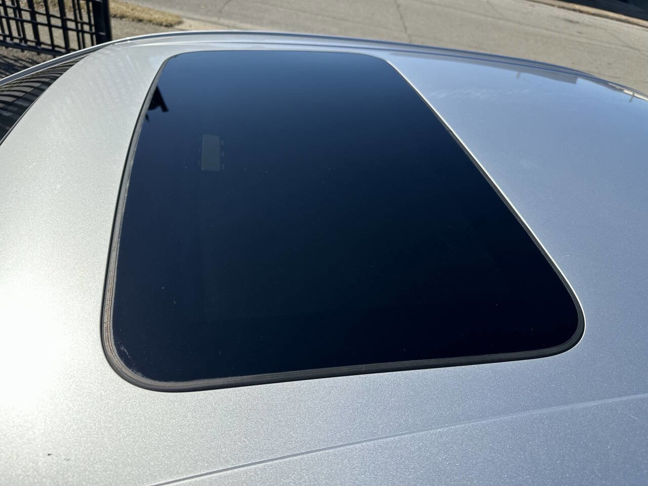 Used 2010 Ford Taurus SHO image 12