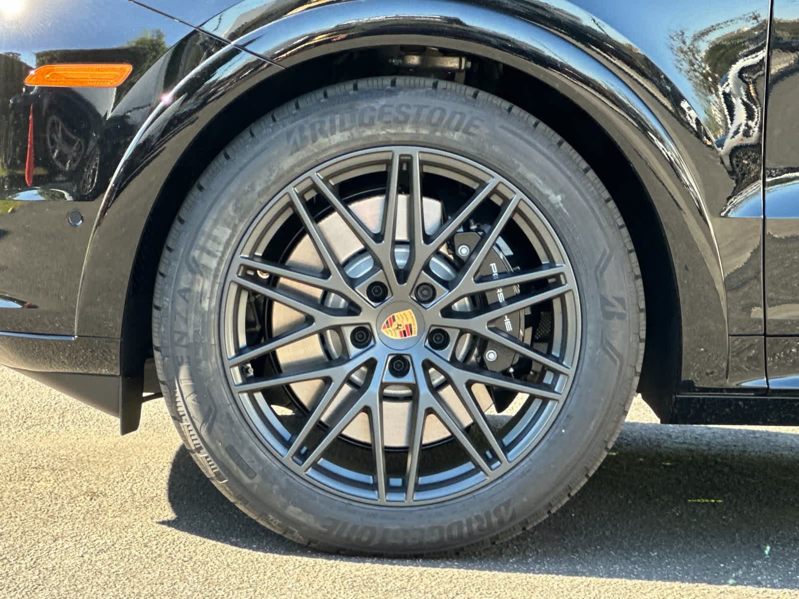 New 2026 Porsche Cayenne GTS AWD/4WD image 32
