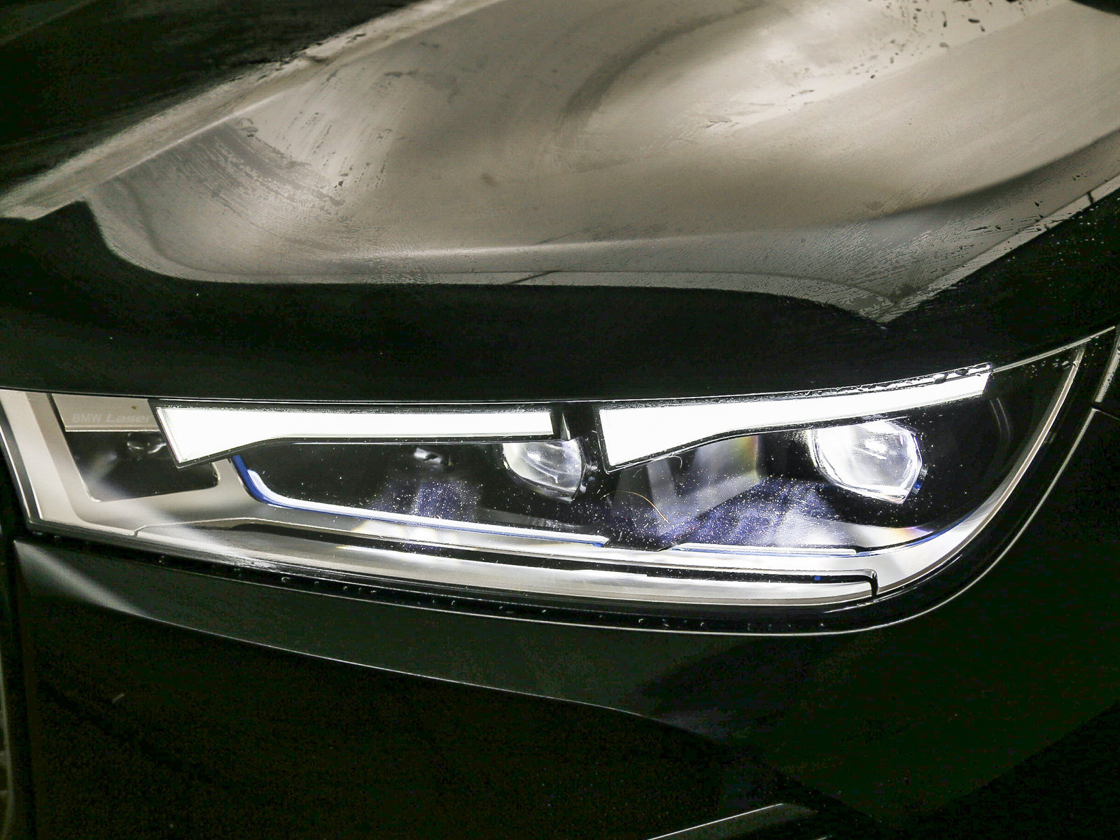 Used 2023 BMW iX xDrive50 w/ Premium Package AWD/4WD image 8