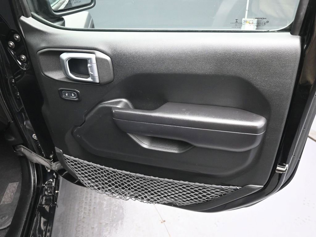 Used 2020 Jeep Wrangler Sport image 26