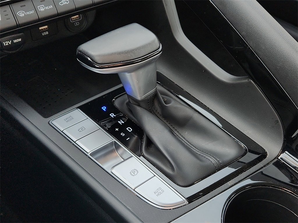 Certified 2023 Hyundai Elantra Limited image 29