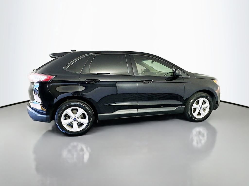 Used 2017 Ford Edge SE AWD/4WD image 8