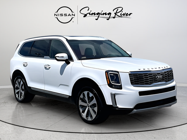 Used 2020 Kia Telluride S w/ S 8 Passenger Seating Package FWD video 1