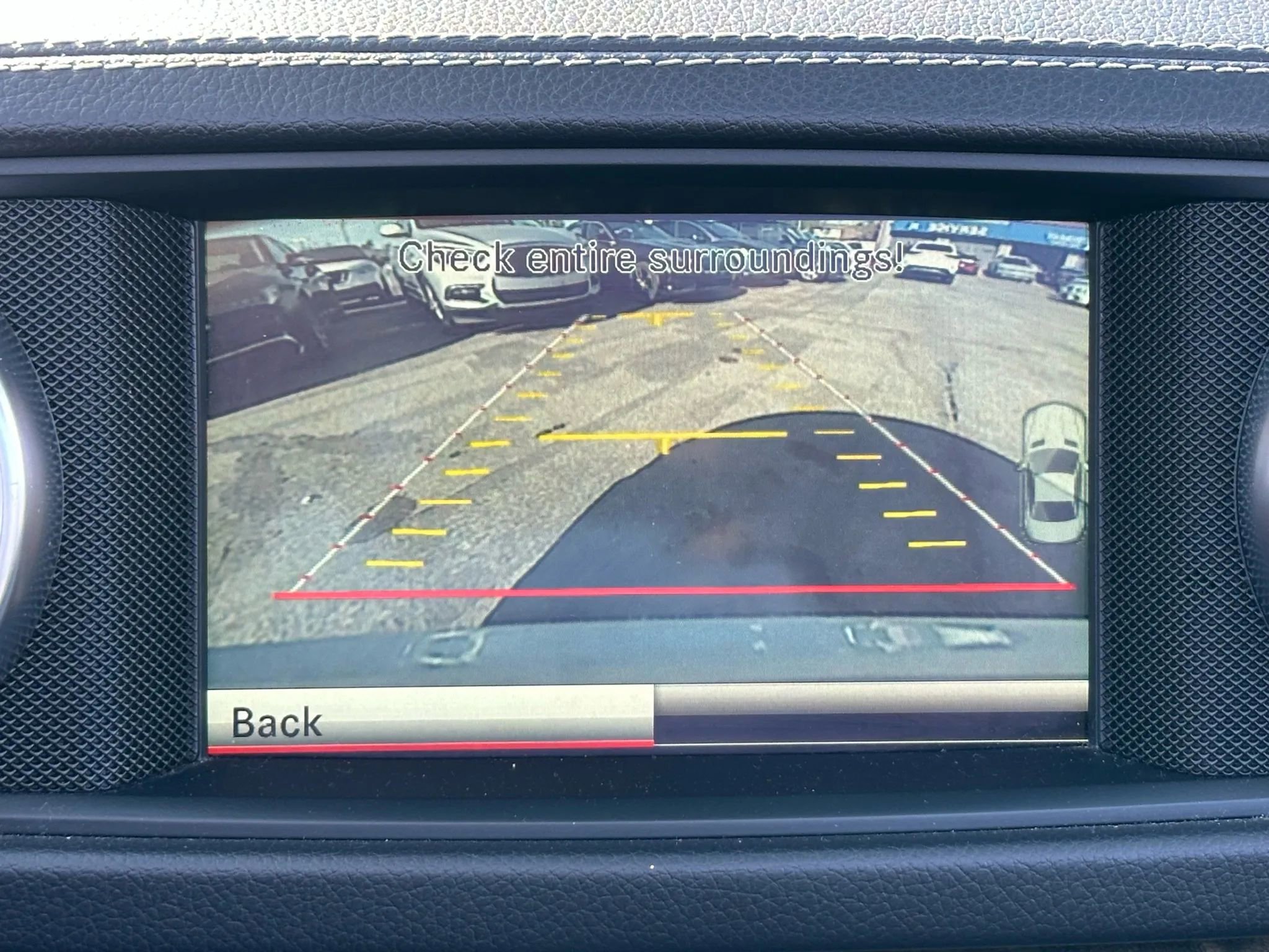 Used 2015 Mercedes-Benz SL 550 w/ Driver Assistance Package image 47