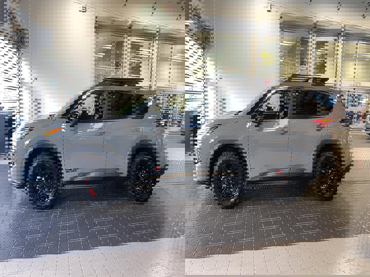 Used 2025 Nissan Rogue SV w/ Rock Creek Premium Package image 4