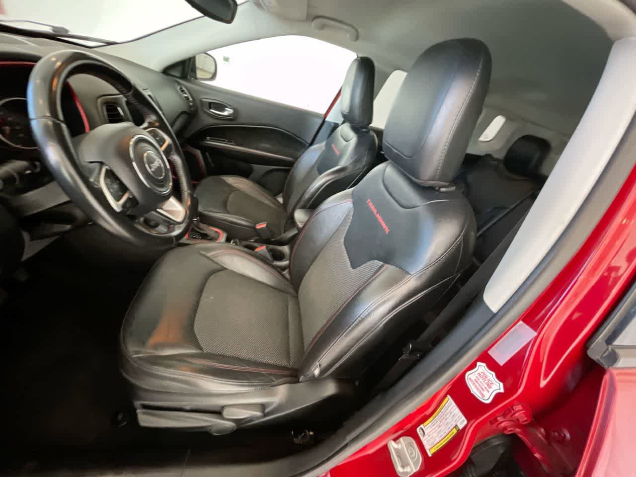 Used 2020 Jeep Compass Trailhawk AWD/4WD image 11