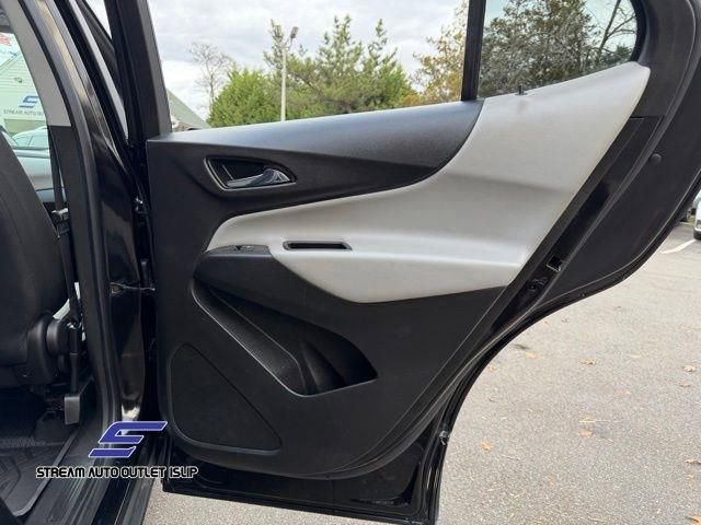 Used 2021 Chevrolet Equinox LS w/ LS Convenience Package image 22