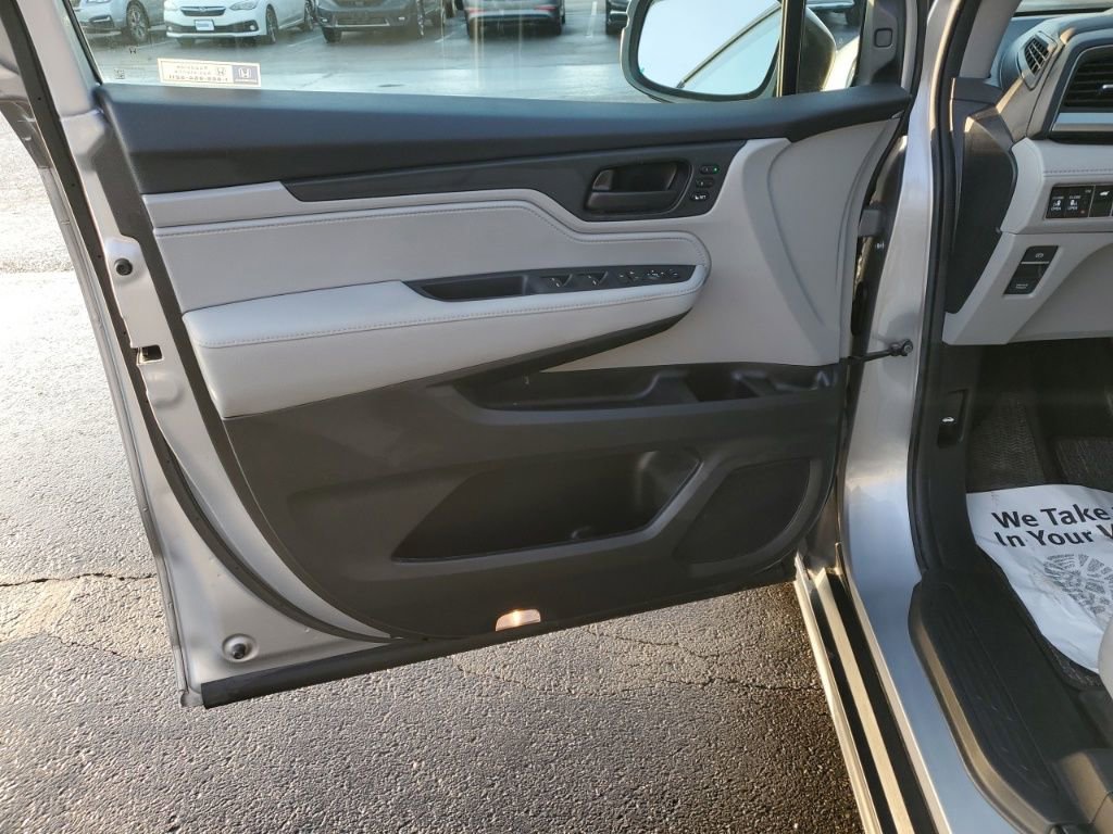 Used 2024 Honda Odyssey EX-L image 11