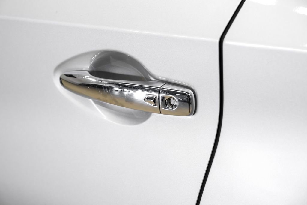 Used 2020 Nissan Murano Platinum w/ Cargo Package image 42