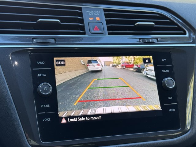 Used 2022 Volkswagen Tiguan SE FWD image 30