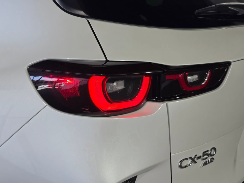 Used 2023 MAZDA CX-50 AWD 2.5 S w/ Premium Plus Pkg image 10
