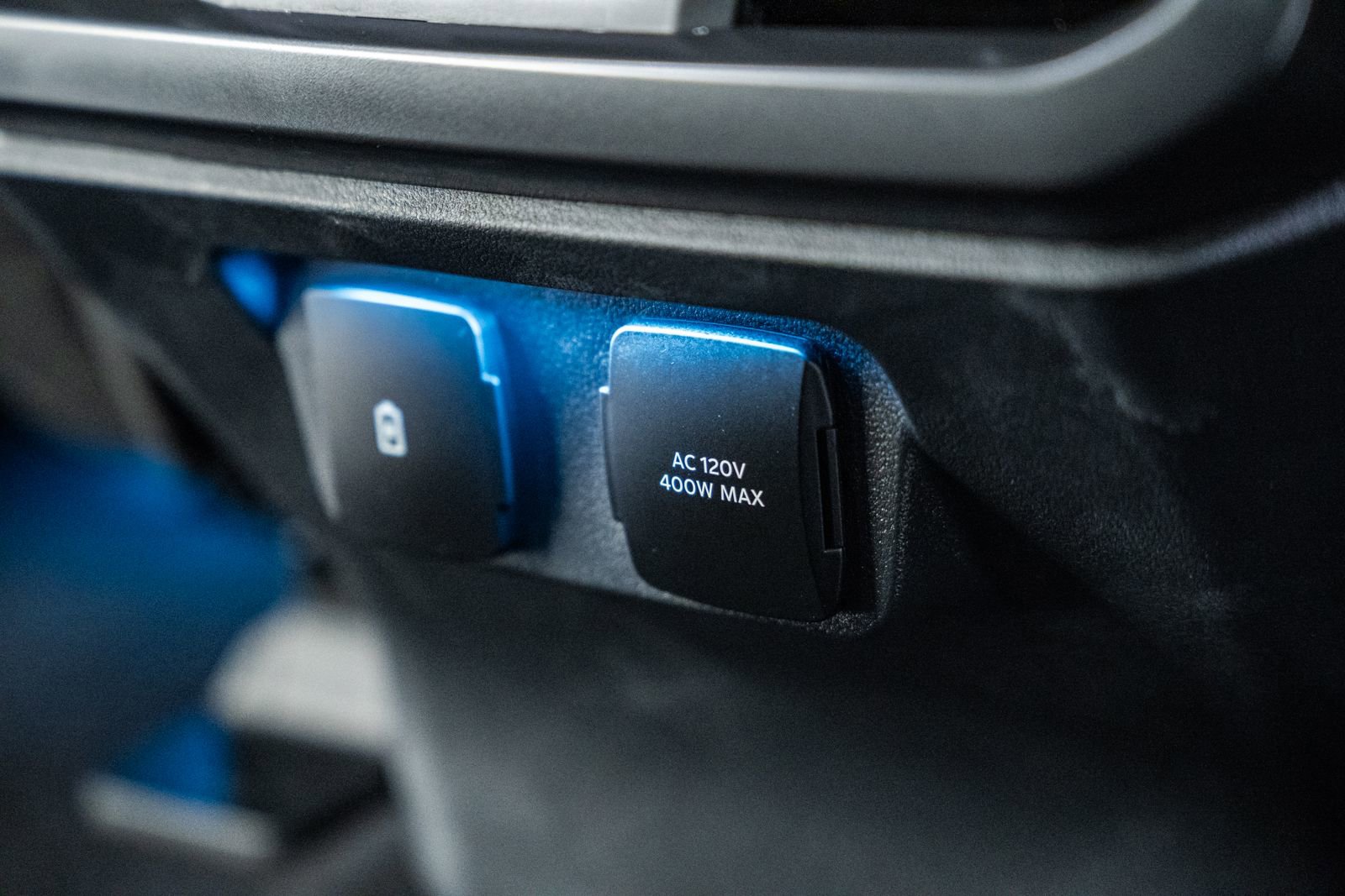 Certified 2024 Ford F150 Lariat image 40