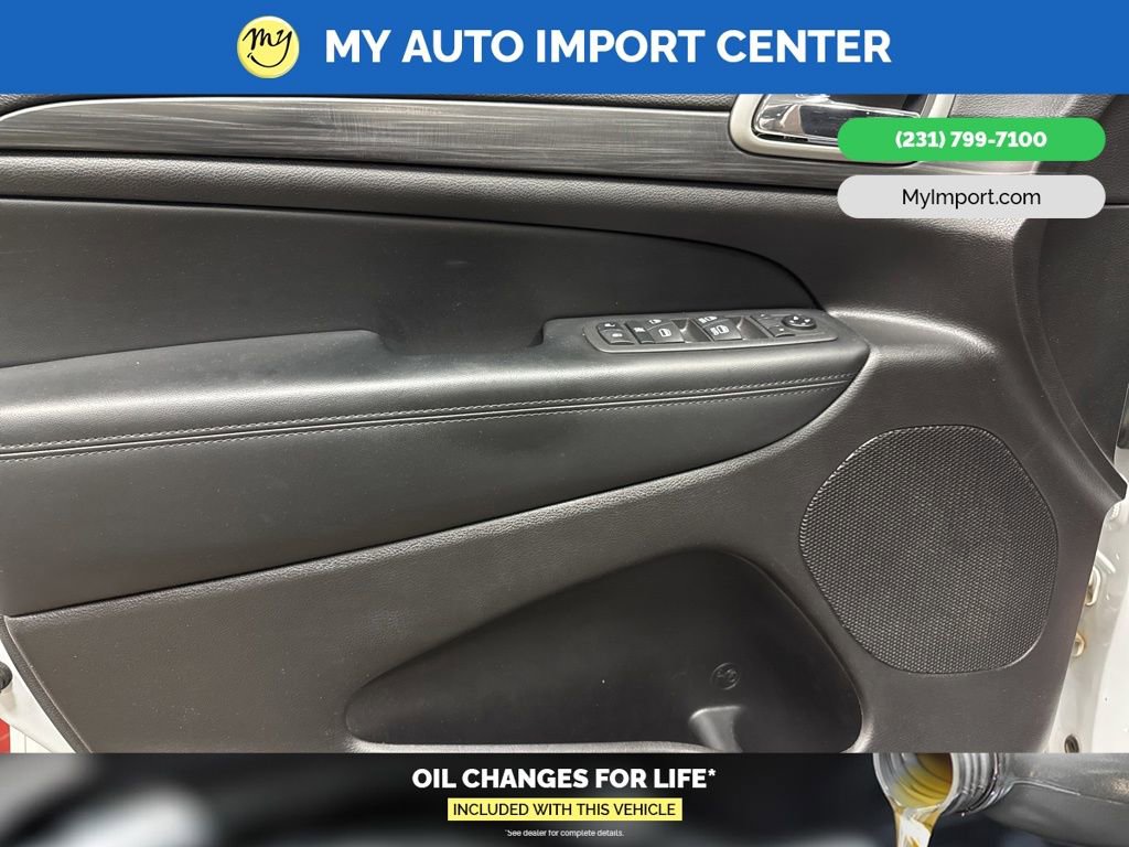 Used 2021 Jeep Grand Cherokee Laredo image 10