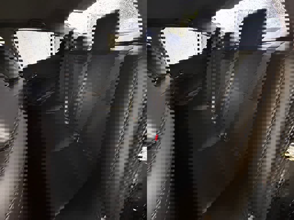 Used 2015 Acura ILX w/ Technology Package FWD image 12