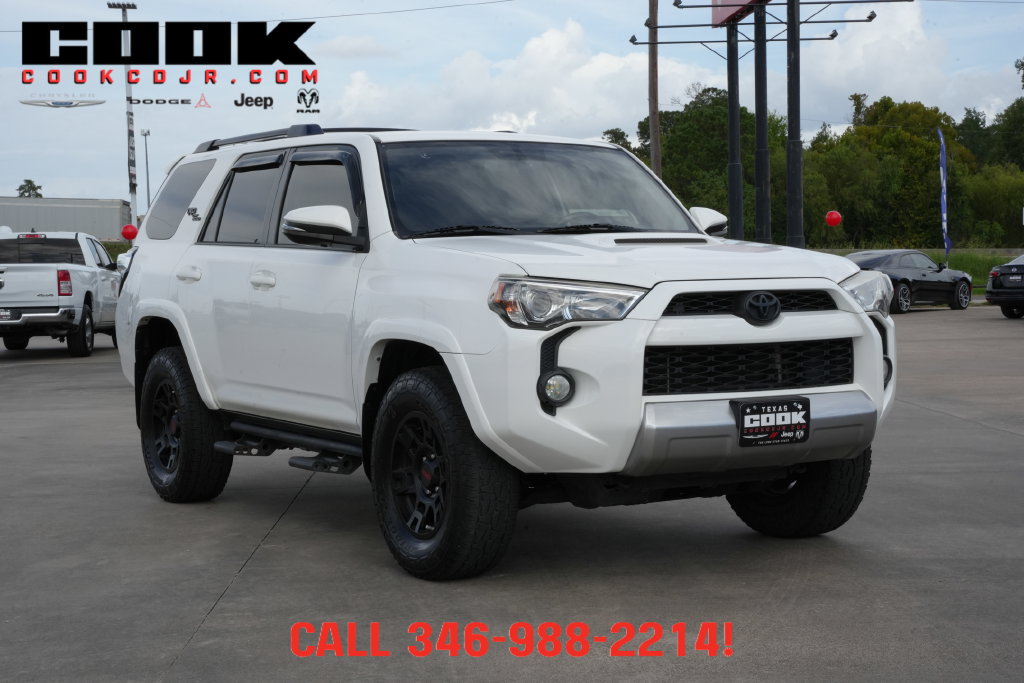 Used 2019 Toyota 4Runner TRD Off-Road Premium AWD/4WD image 2